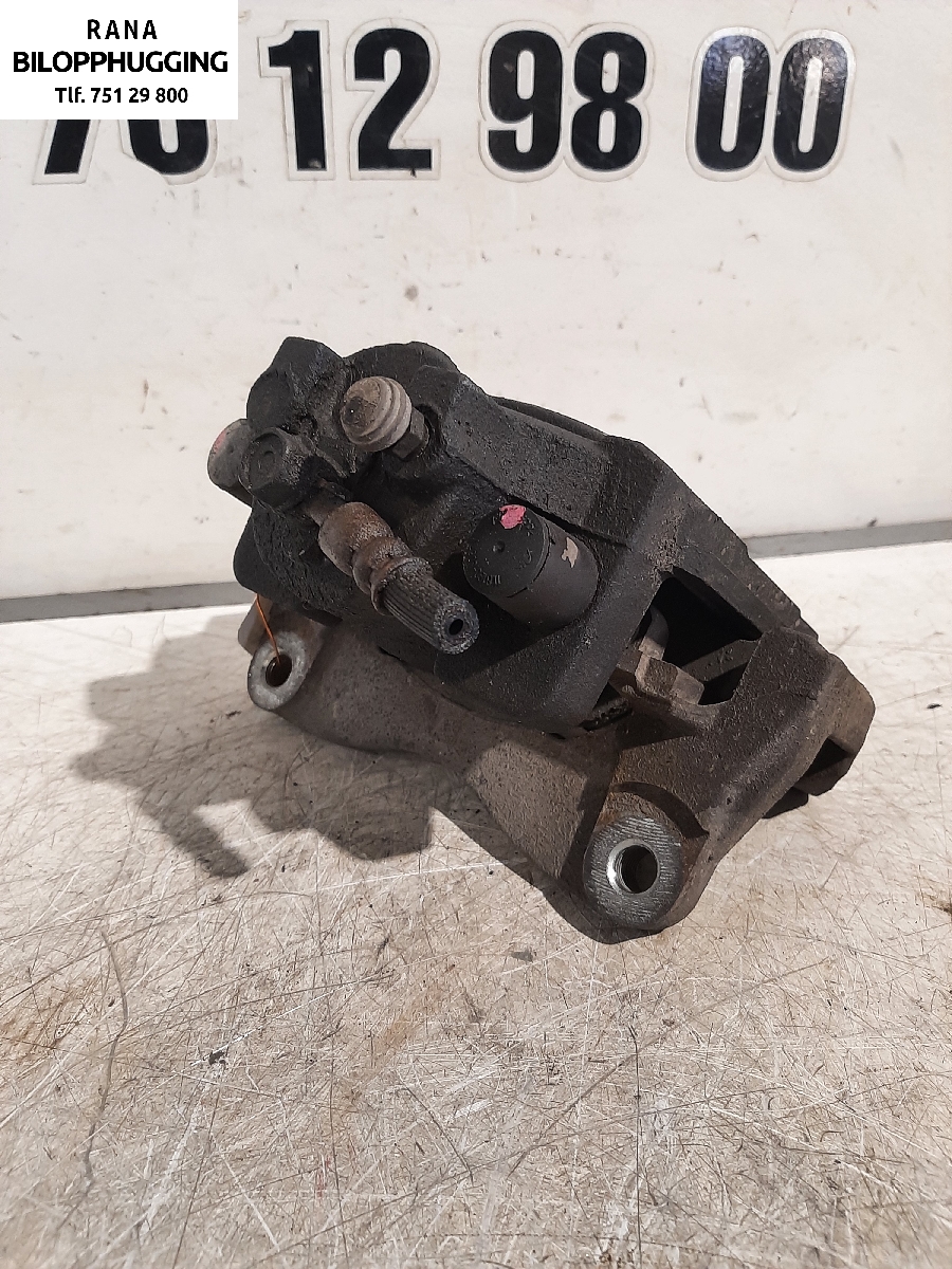 Bremsecaliper høyre foran til Toyota Yaris 2012-2014 (Type III, Fase 1)  (1,5 Hybrid  bensin/elektro|)
