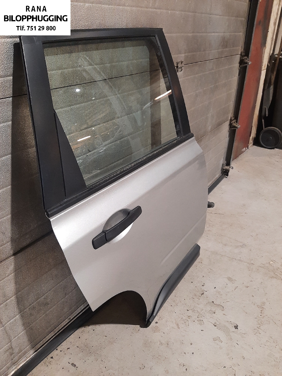 Dør høyre bak til Nissan X-Trail 2007-2014 (T31) (T31) (NISSAN||80818JG000)