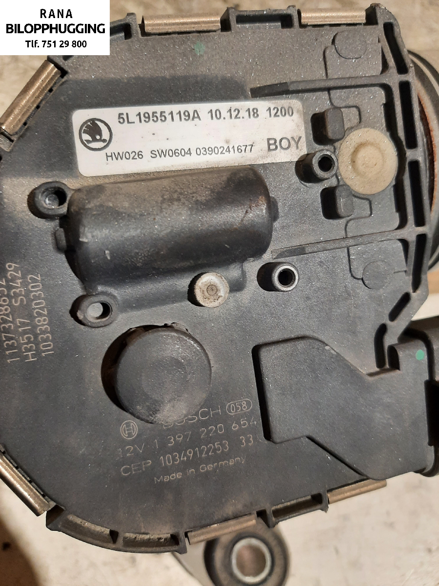 Viskermotor frontrute til Škoda Yeti 2009-2013 (Fase 1)  (SKODA||5L1955119A)