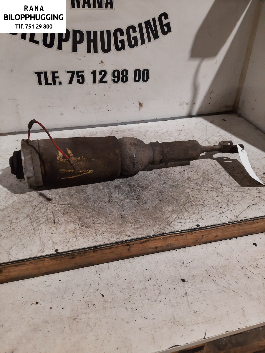 Støtdemper foran til Audi A6, Allroad 2000-2005 (Type I) (C5) (C5) (2,7 stv 4B QUATTRO||4Z7616039C)
