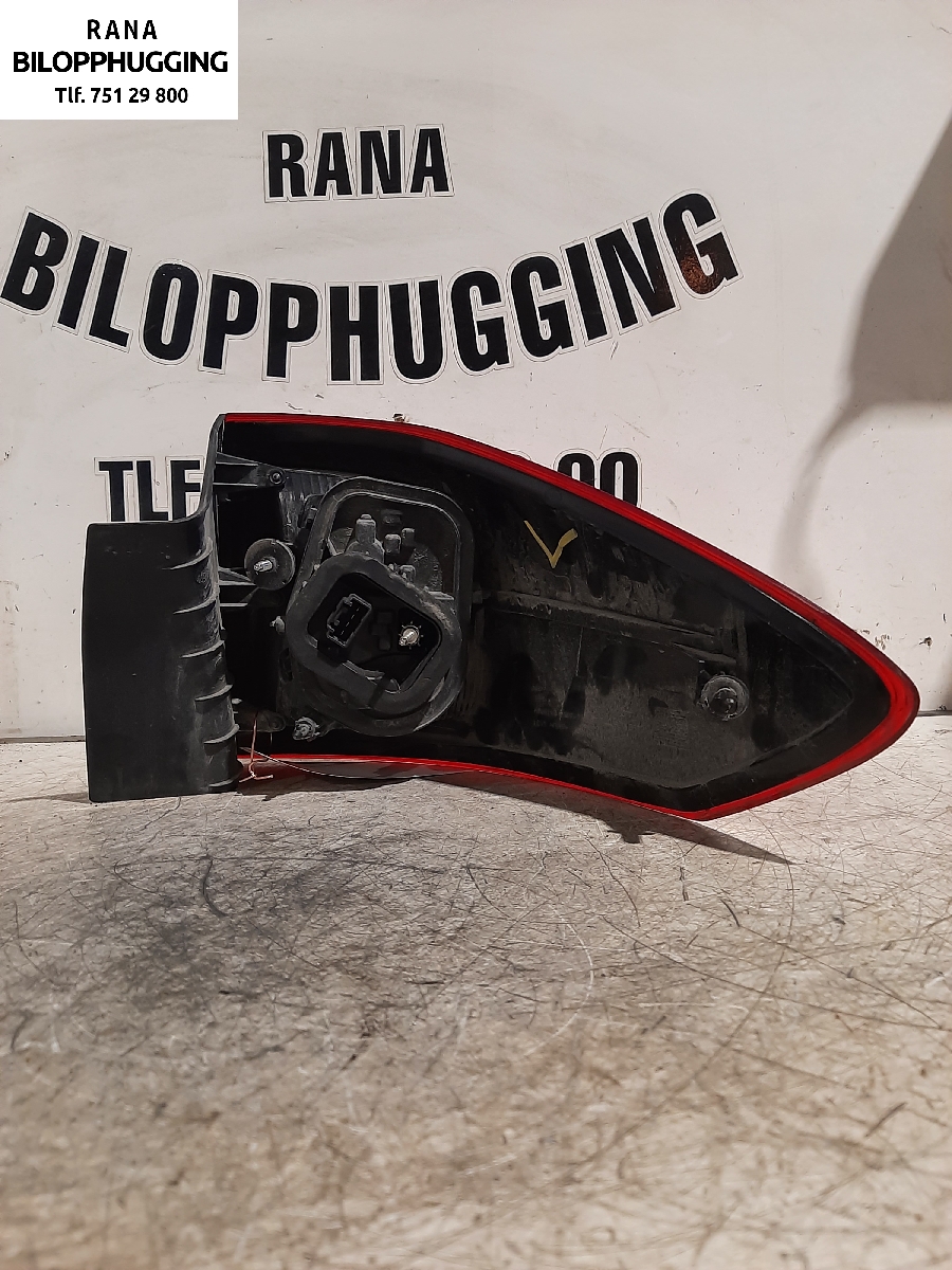 Baklykt venstre til Ford C-Max 2010-2015 (Type II, Fase 1)  (FORD||AM5113405BF)