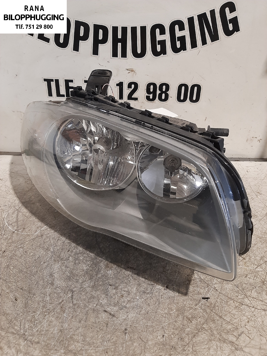 Frontlykt høyre halogen til BMW 1-Serie 2004-2011 (E81/E82/E87/E88) (E81/E82/E87/E88) (BMW||63.12 6924486)
