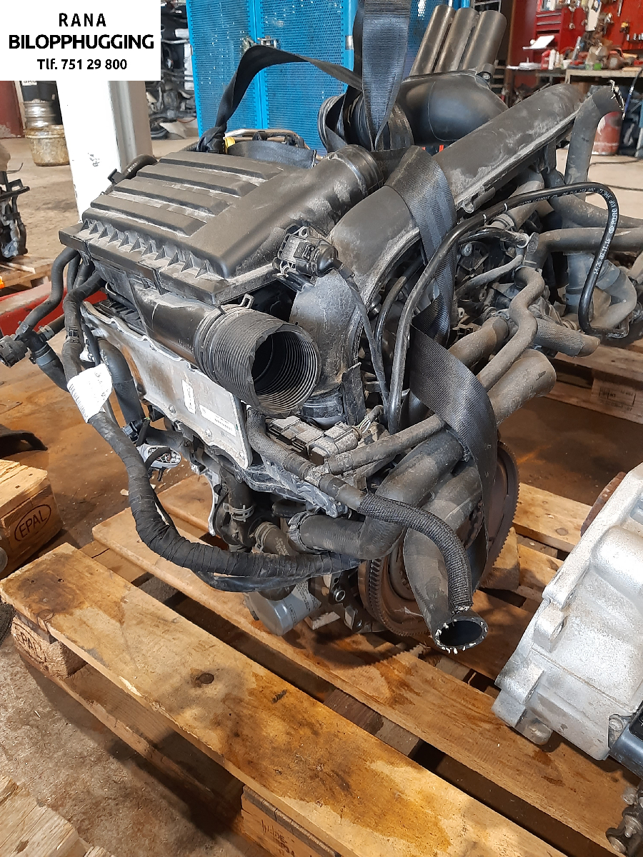 Motor diesel til VW Golf Sportsvan 2014-2018  (VOLKSWAGEN|04E100034D||CZDA)