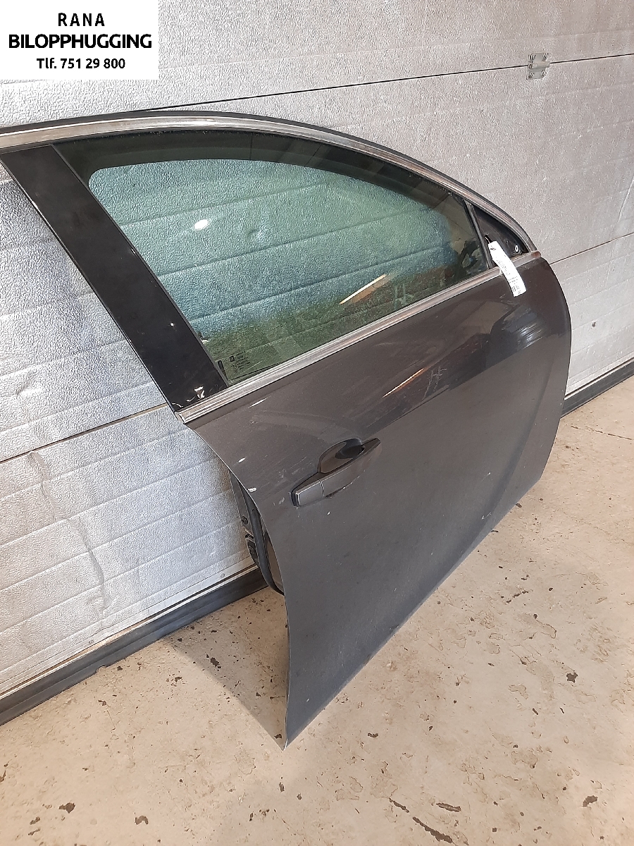Dør høyre foran til Opel Insignia A 2009-2014  (OPEL|39062234|)