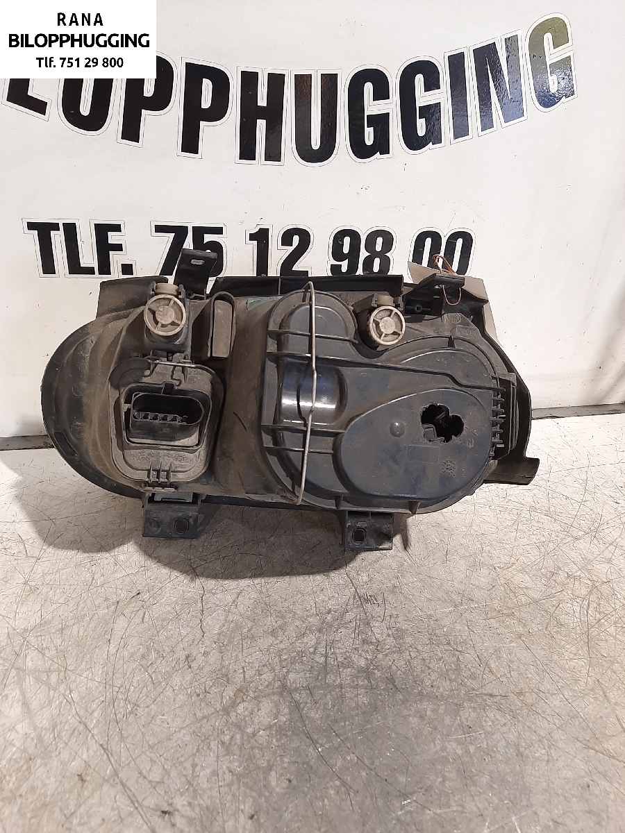 Frontlykt høyre halogen til VW Golf IV 1998-2003 (1,8 4 motion|)