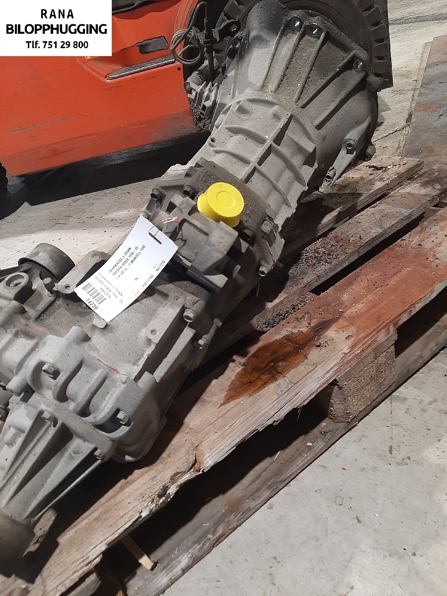 Girkasse manuell til Toyota Hiace 2001-2006 (Fase 2)  (TOYOTA|330302F120|)