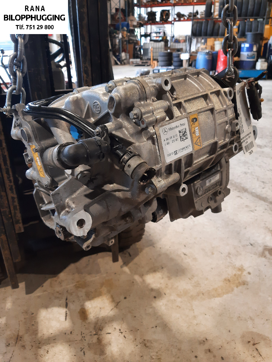 Motor elbil bak til Mercedes EQB 2022-->>  (300   4MATIC|A2433403202|)
