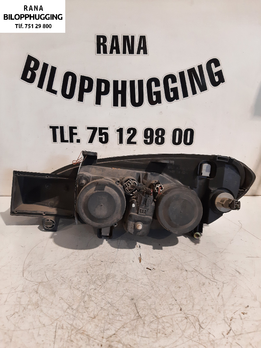 Frontlykt høyre halogen til Nissan Primera 2002-2007 (P12) (P12) (|89003045)