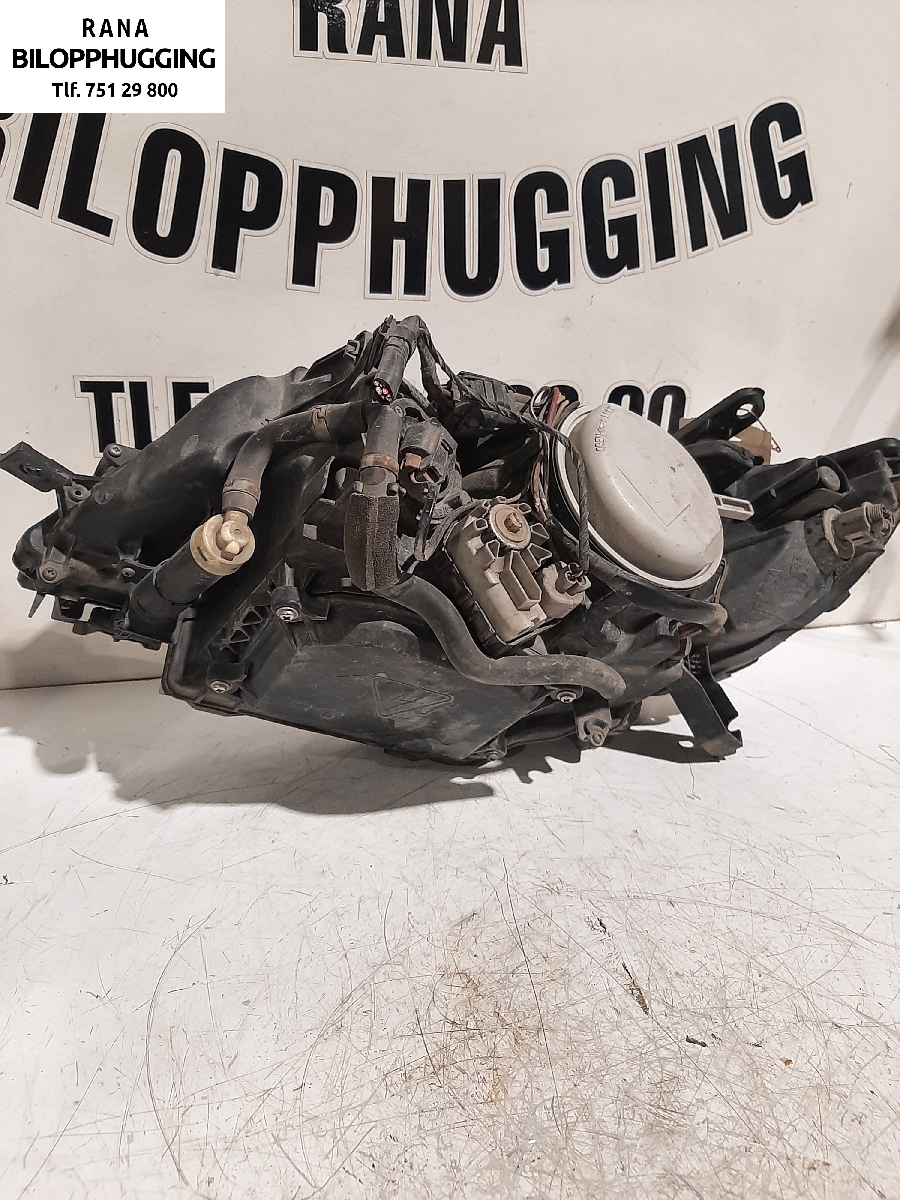 Frontlykt høyre xenon til Subaru Legacy 2003-2007 (Type IV, Fase 1) (2,0 DOCH NA&LPG|84001AG762||10020954)