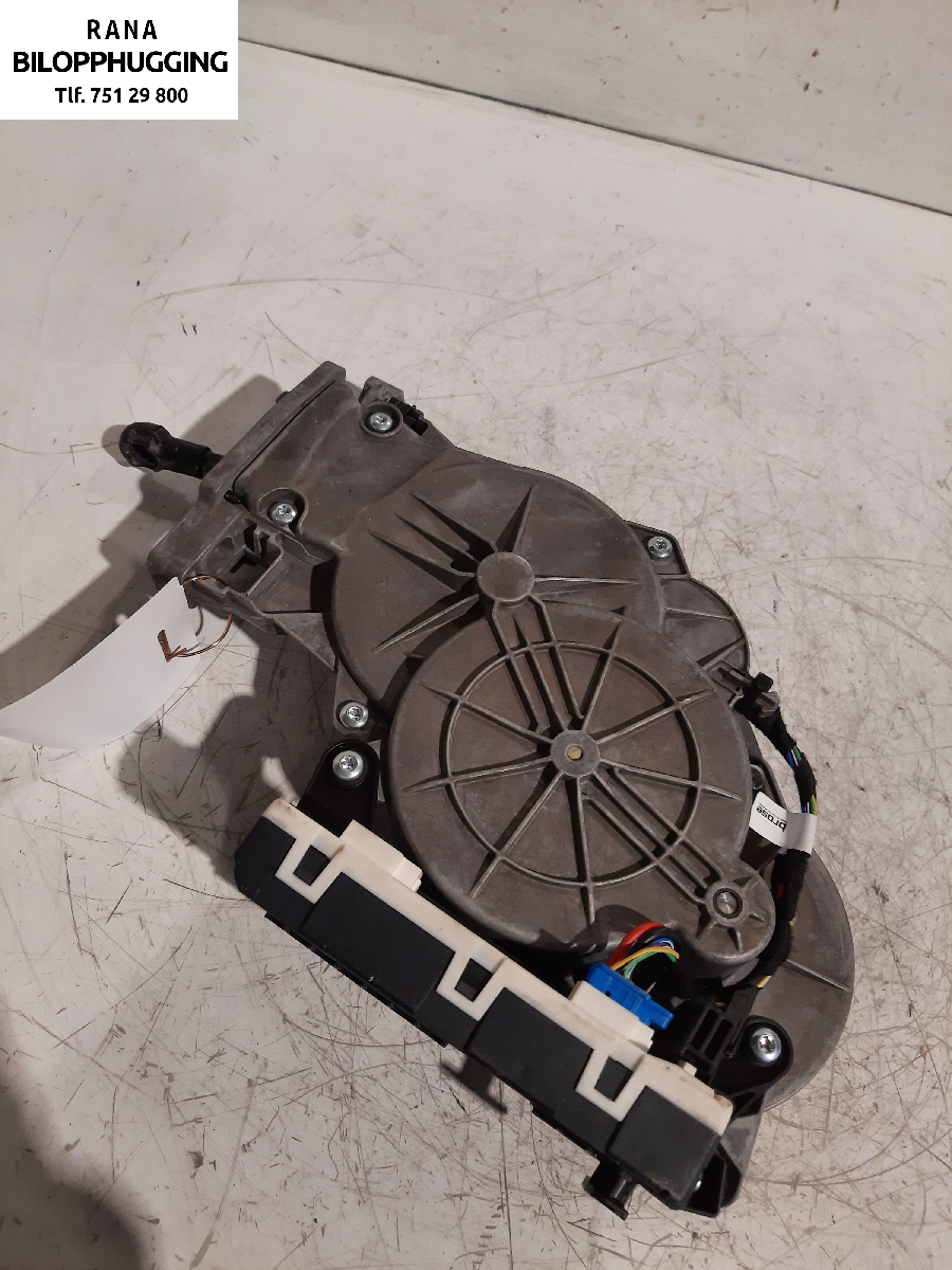Baklukeåpner motor til Mercedes GLC 2015-2022 (X253) (X253) (MERCEDES|A0997602601Q1|)