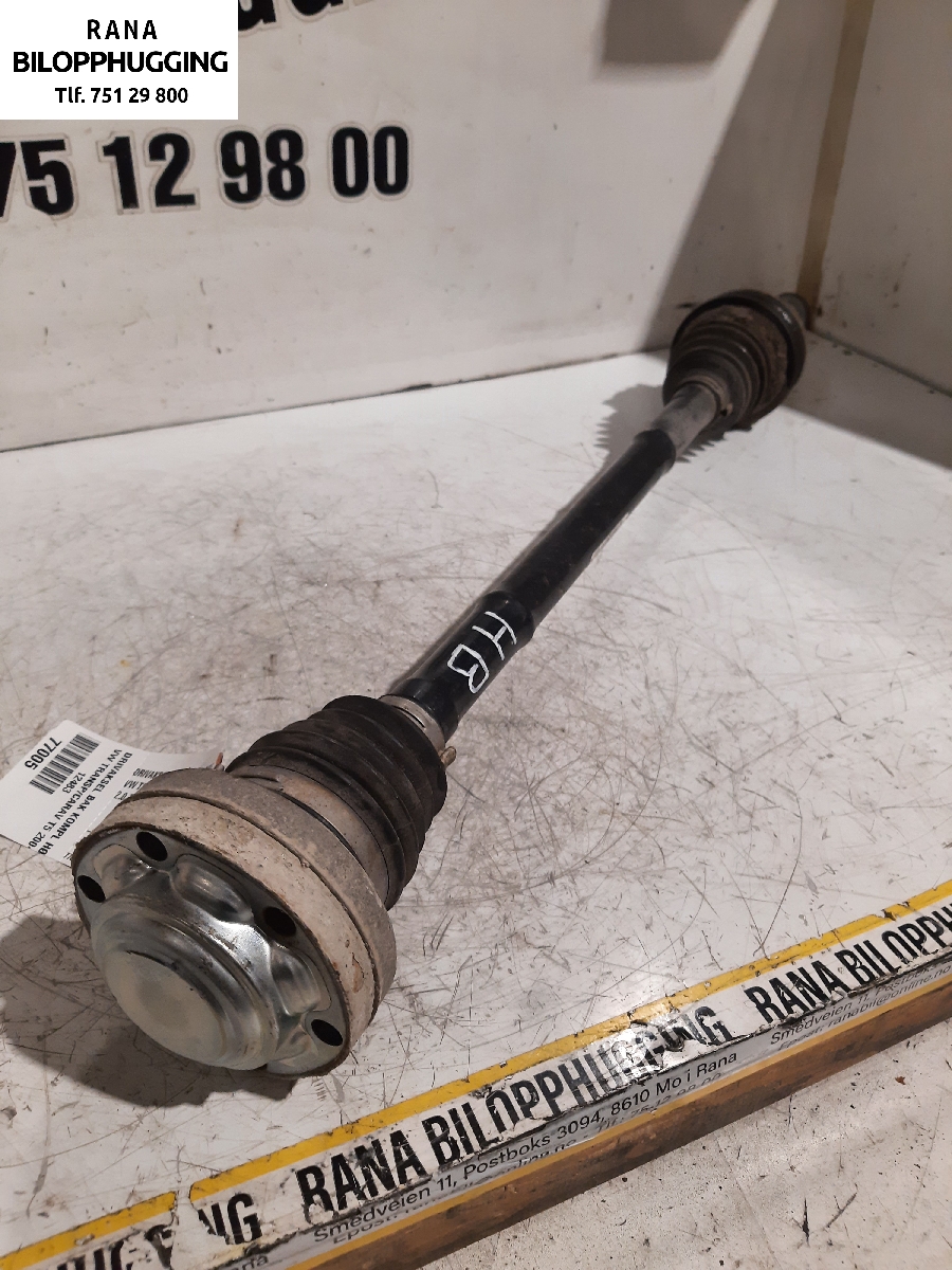 Drivaksel høyre bak til VW Transporter / Caravelle 2009-2015 (Fase 2) (T5) (T5) (VOLKSWAGEN|7E0501202|)