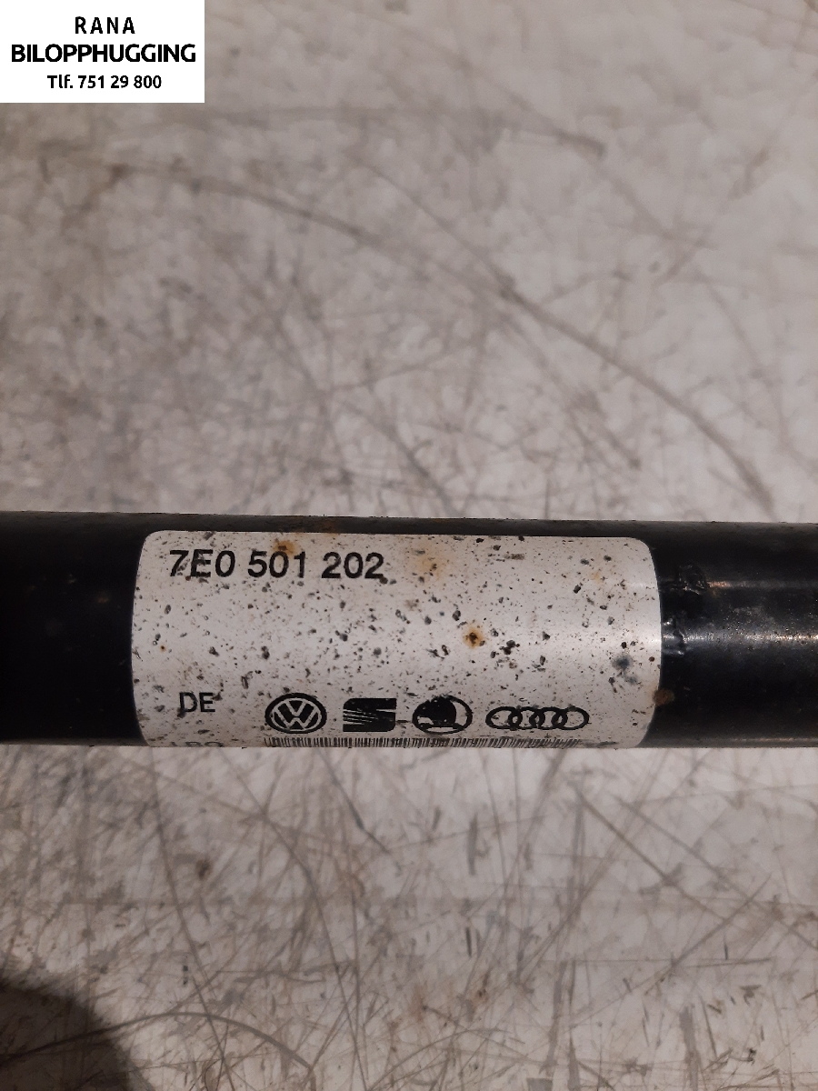 Drivaksel høyre bak til VW Transporter / Caravelle 2009-2015 (Fase 2) (T5) (T5) (VOLKSWAGEN|7E0501202|)
