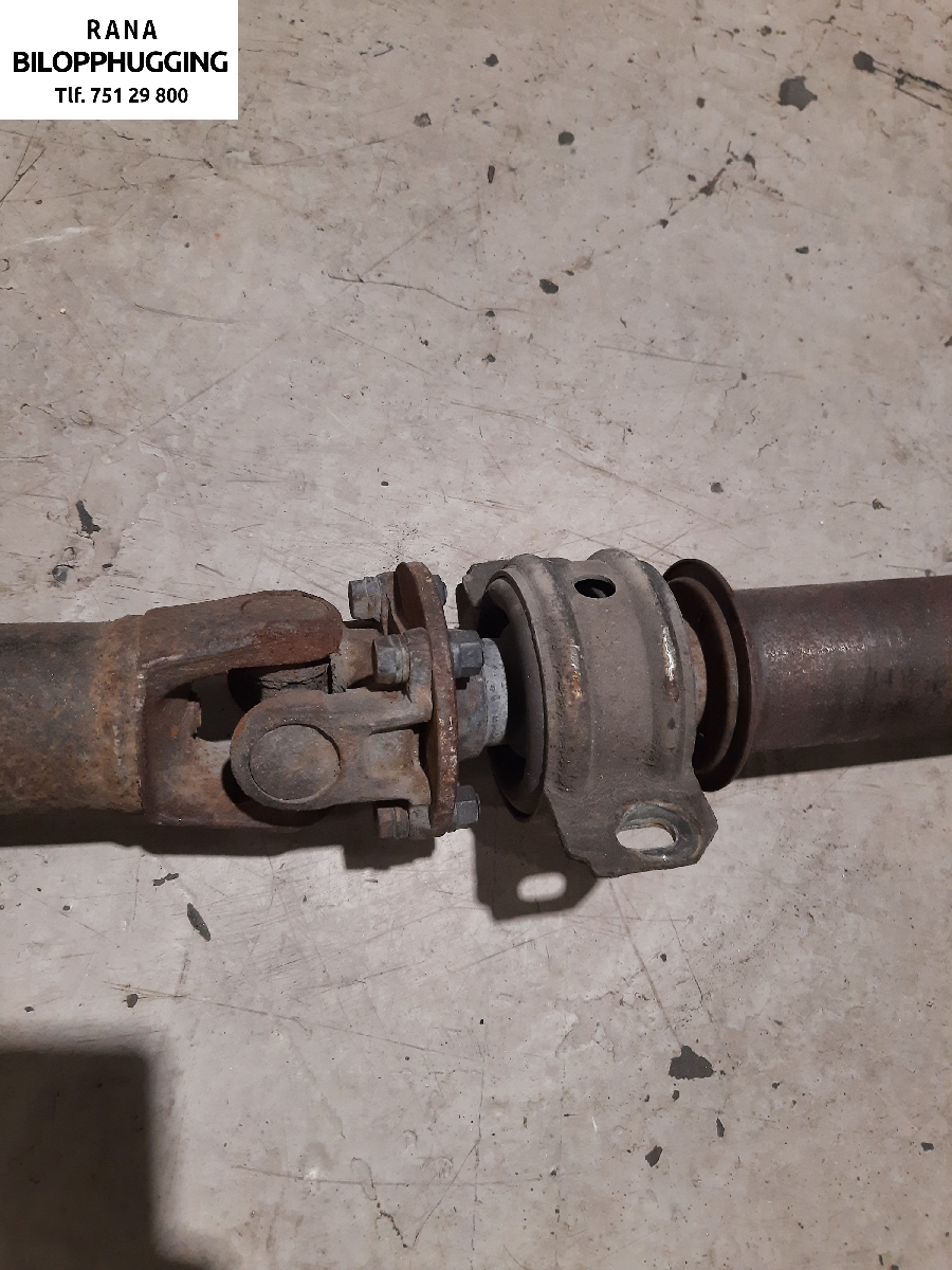 Mellomaksel til Toyota Hiace 2007-2012 (Fase 3)  (TOYOTA|3710026380|)
