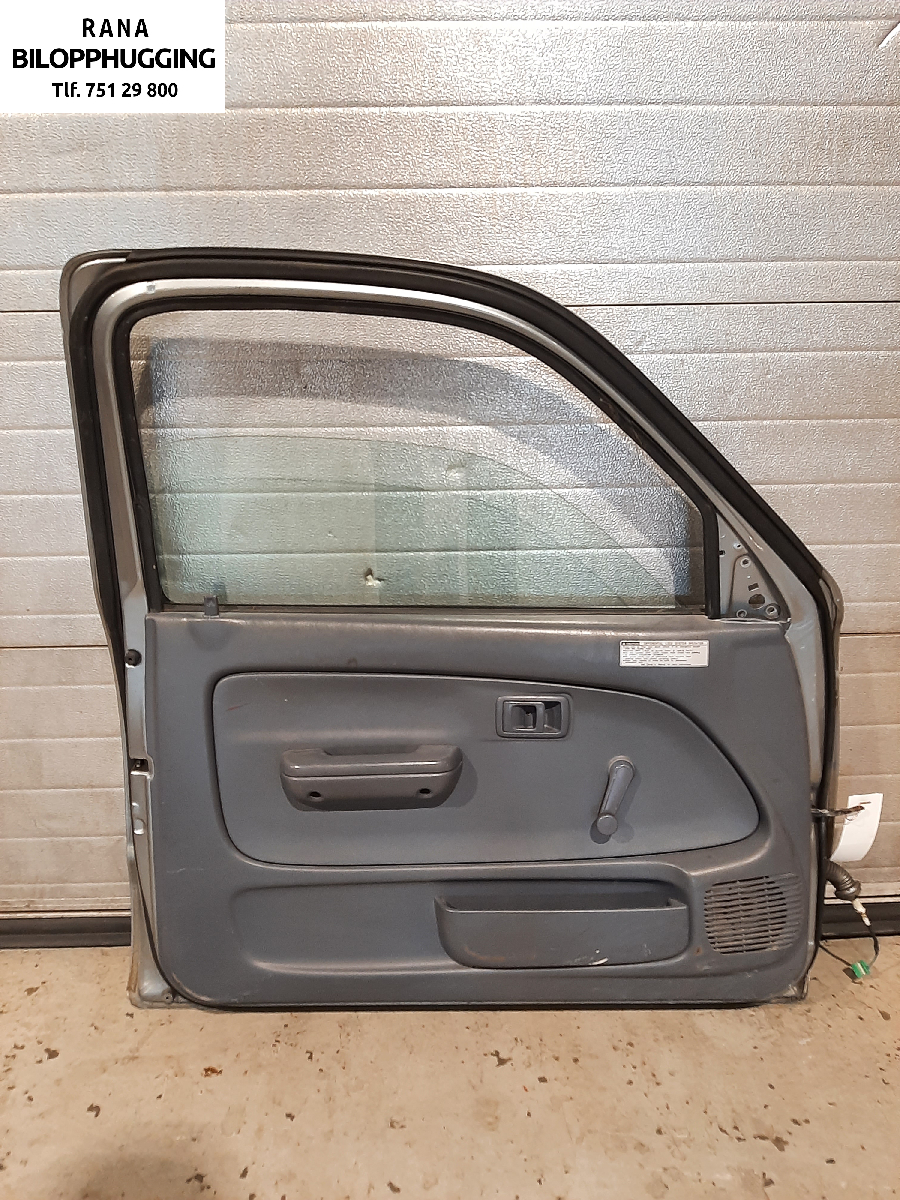 Dør venstre foran til Toyota Hilux 2002-2005 (HILUX 4X4|6711235150|)
