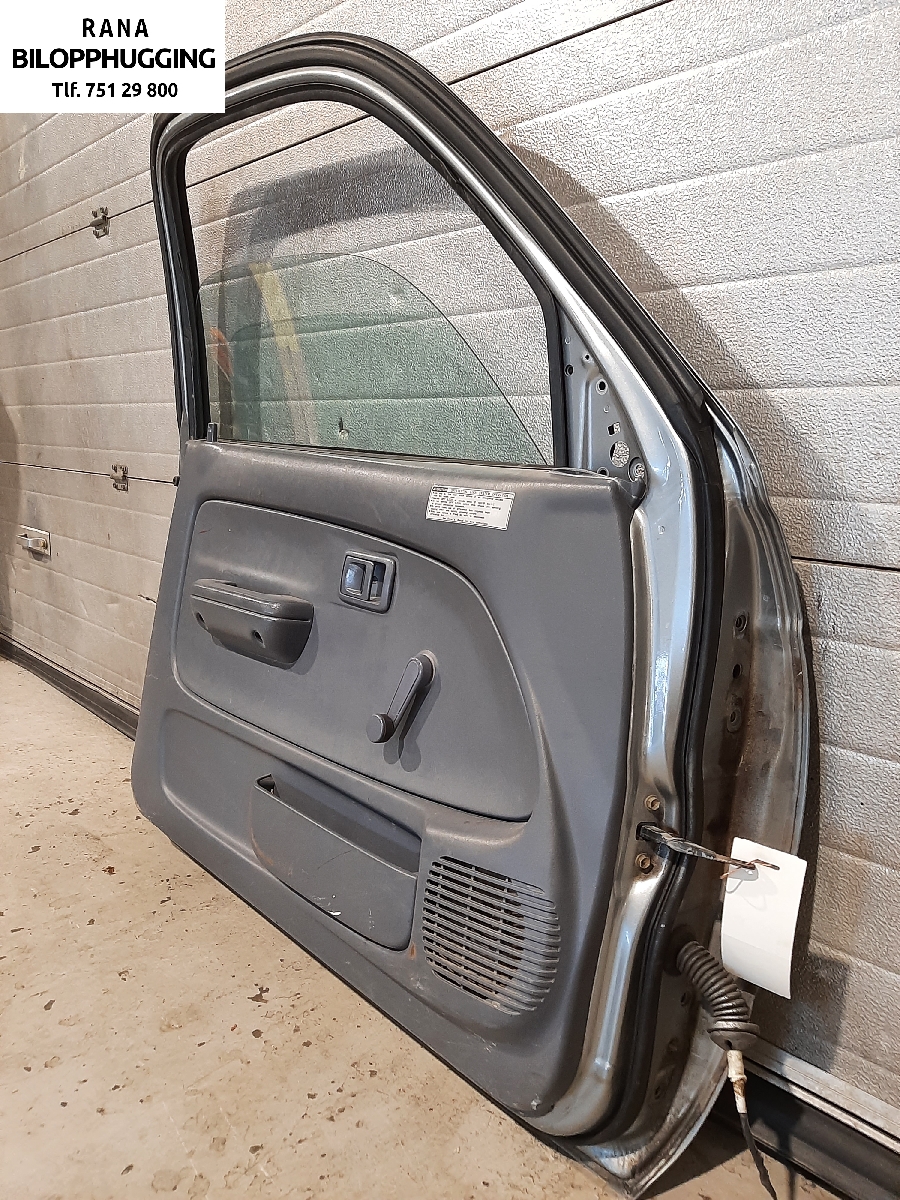 Dør venstre foran til Toyota Hilux 2002-2005 (HILUX 4X4|6711235150|)