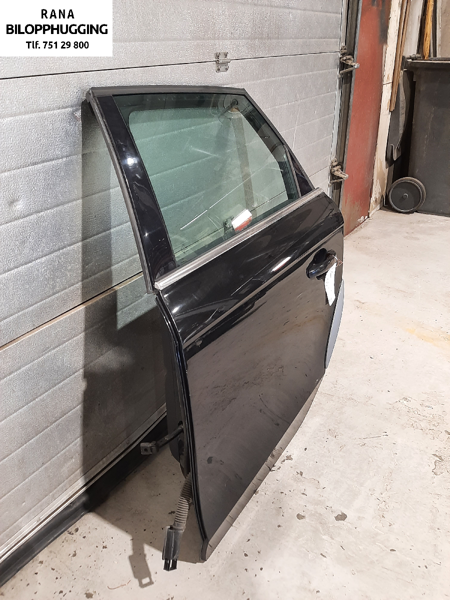 Dør venstre bak til Audi A4, Allroad 2009-2016 (Type I) (B8) (B8) (AUDI|8K9833051D|)