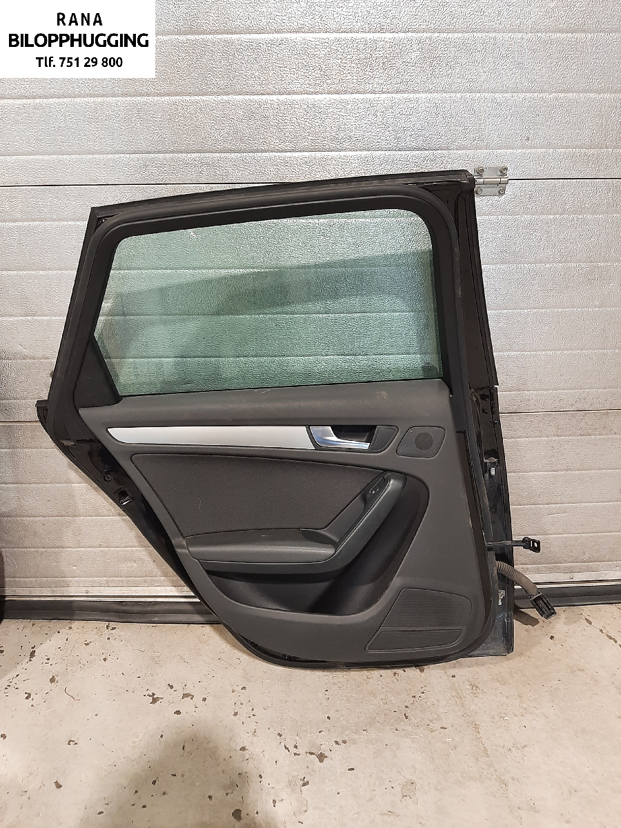 Dør venstre bak til Audi A4, Allroad 2009-2016 (Type I) (B8) (B8) (AUDI|8K9833051D|)