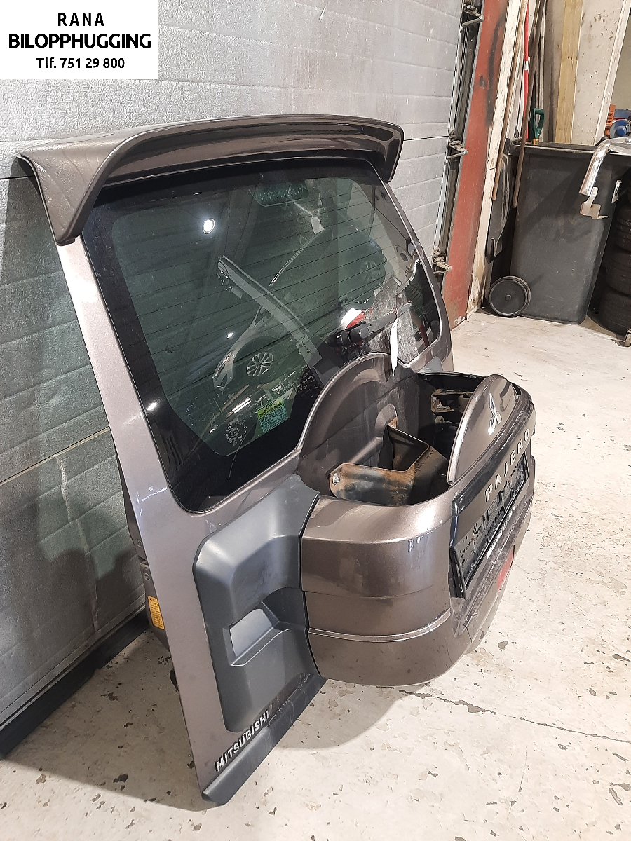 Bakluke til Mitsubishi Pajero 2007-2016 (Type IV, Fase 1)  (MITSUBISHI|5821A105|)
