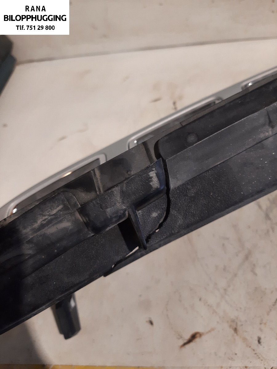 Grill til Mercedes GLA 2014-2020 (X156) (X156) (MERCEDES|)