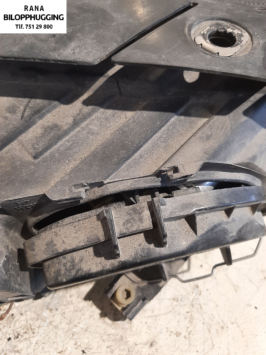 Frontlykt venstre xenon til VW Passat 2005-2010 (B6) (B6) (VOLKSWAGEN|89315530||3C0941751K)