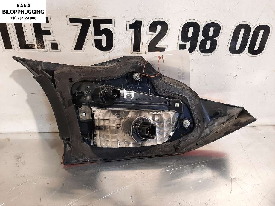 Baklykt høyre indre til Mazda 6 2013-2015 (Type III, Fase 1)  (MAZDA|GHR2513F0B|)