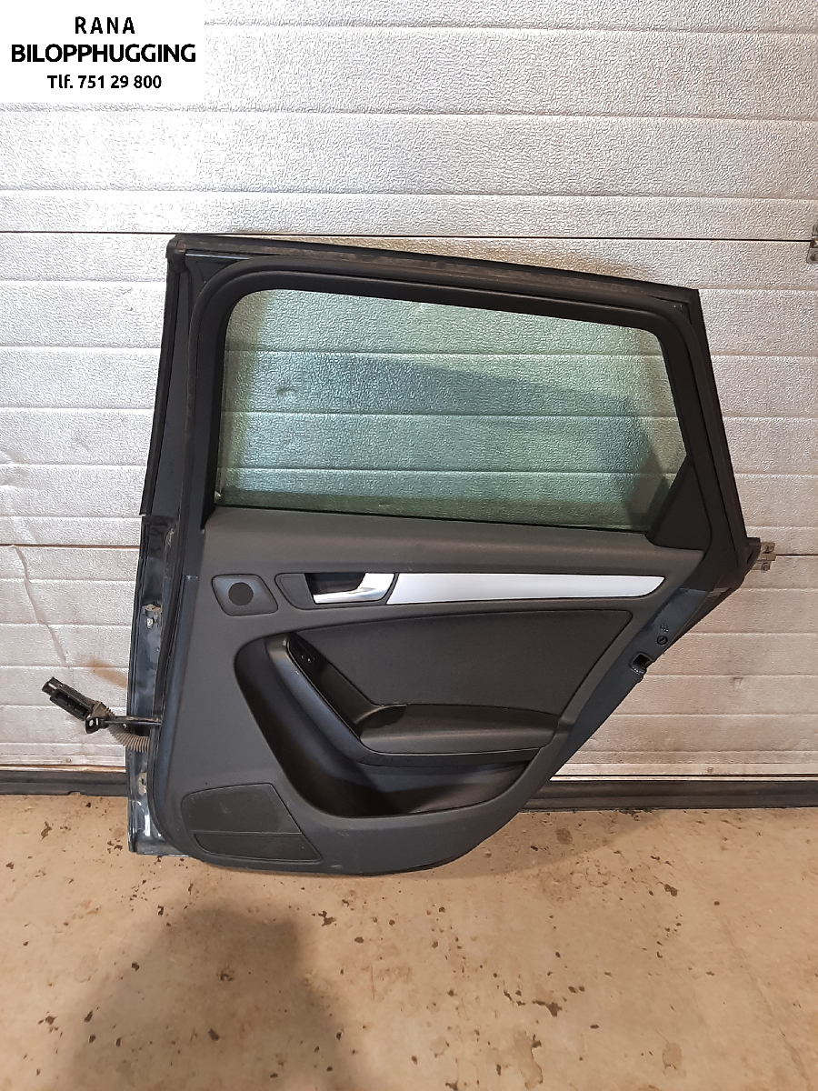 Dør høyre bak til Audi A4 2007-2014 (Type IV) (B8) (B8) (AUDI|8K9833052D|)