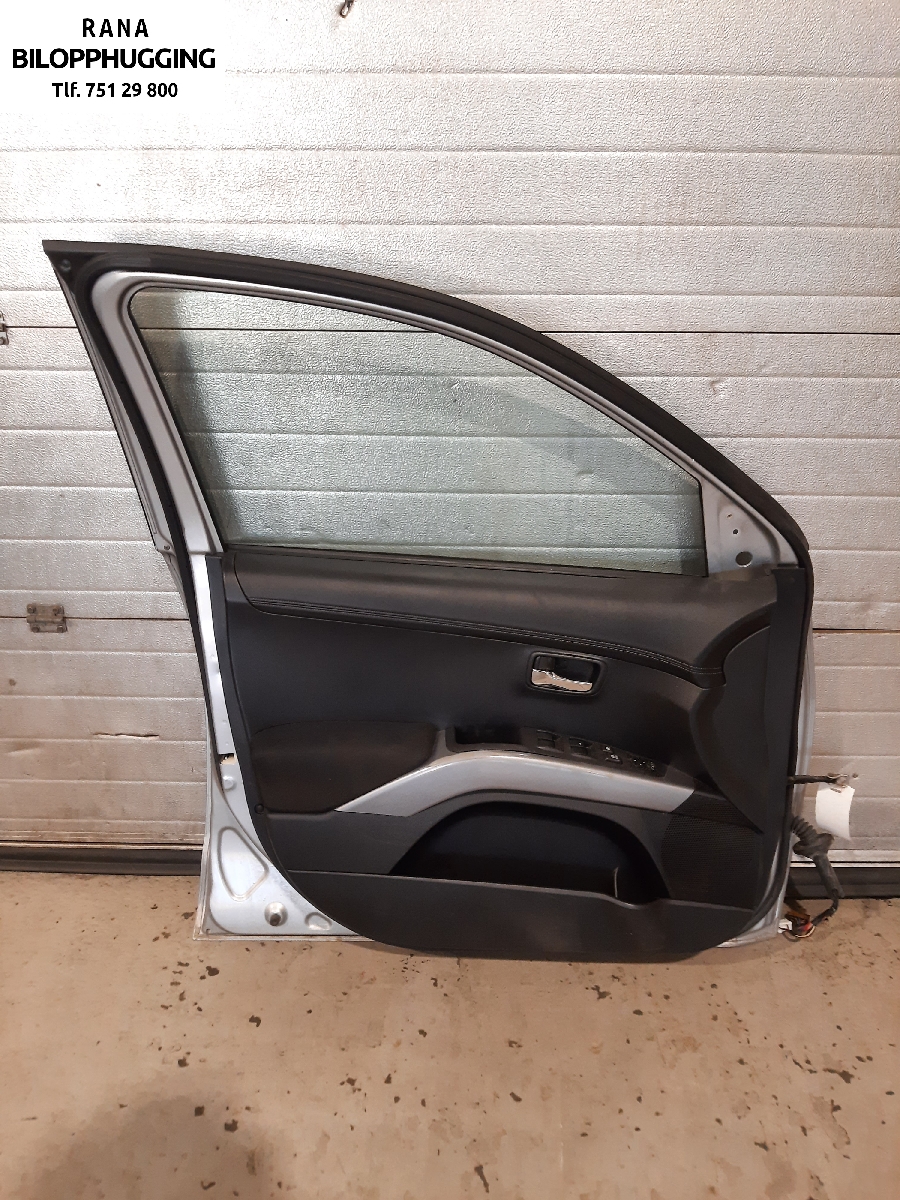 Dør venstre foran til Mitsubishi Outlander 2007-2010 (Type II, Fase 1)  (CW(W|5700A871|)