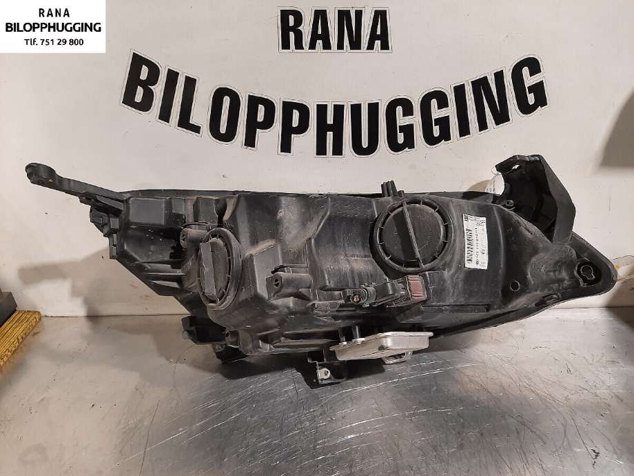 Frontlykt venstre xenon til Opel Astra J 2010-2015 (OPEL||1ZT 010 012-01)