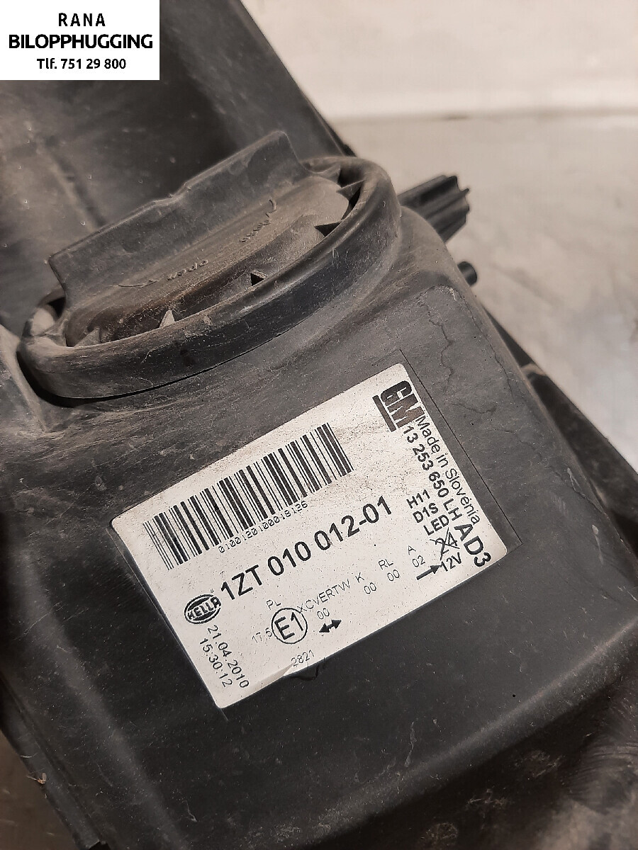 Frontlykt venstre xenon til Opel Astra J 2010-2015 (OPEL||1ZT 010 012-01)