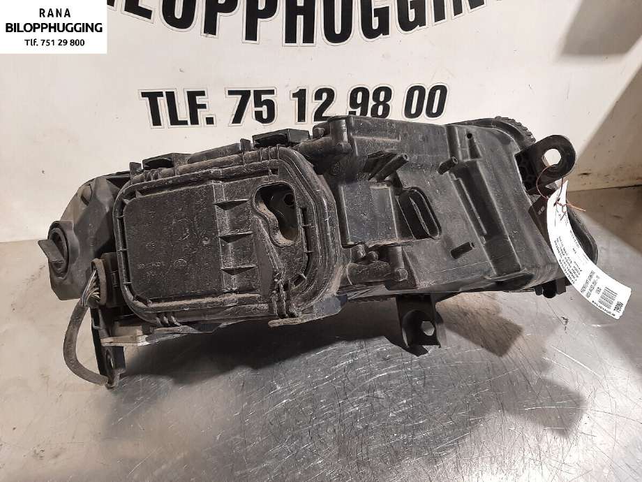 Frontlykt venstre xenon til Audi A6 2005-2008 (Type III, Fase 1) (C6) (C6) (AUDI|4F0941029AK|)