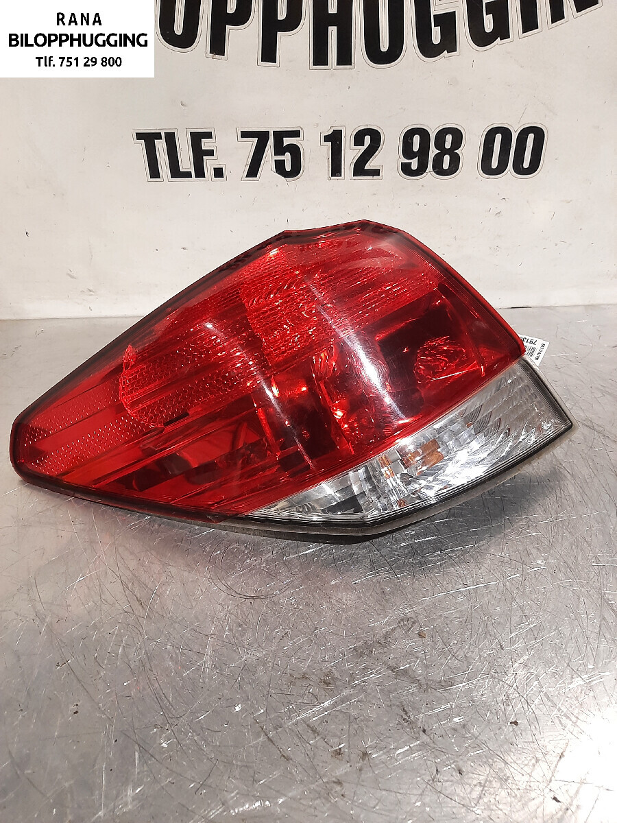 Baklykt venstre til Subaru Outback 2009-2014 (Type IV)  (SUBARU|84912AJ100|)