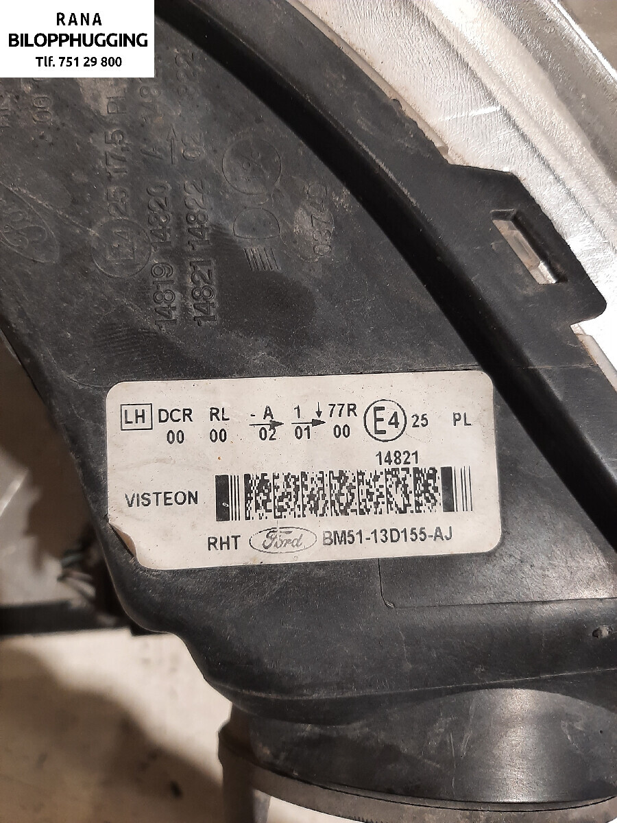 Frontlykt venstre halogen til Ford Focus 2011-2014 (Type III, Fase 1)  (FORD|2004299|)