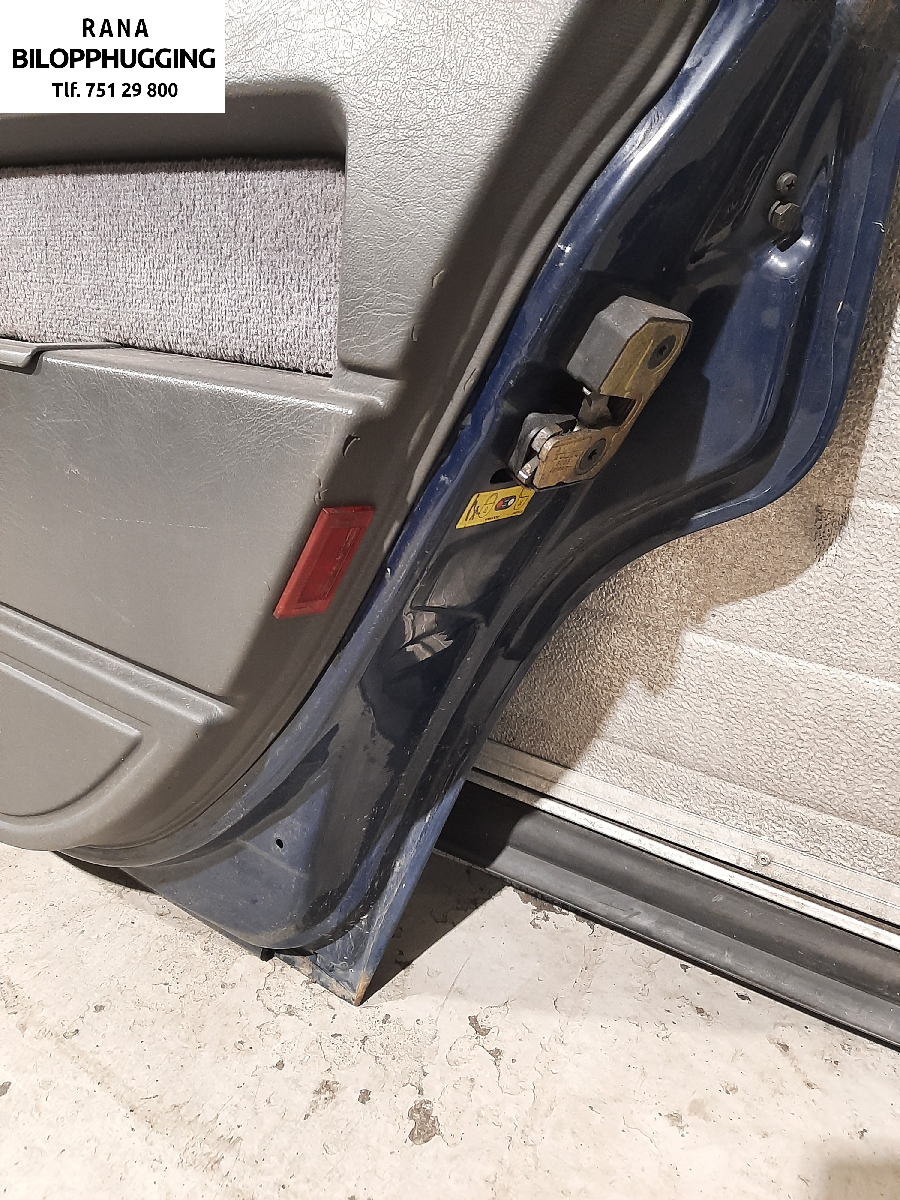 Dør høyre bak til Volvo 940 1990-1998 (2,3 B230FS4 ( B230 FB )|)
