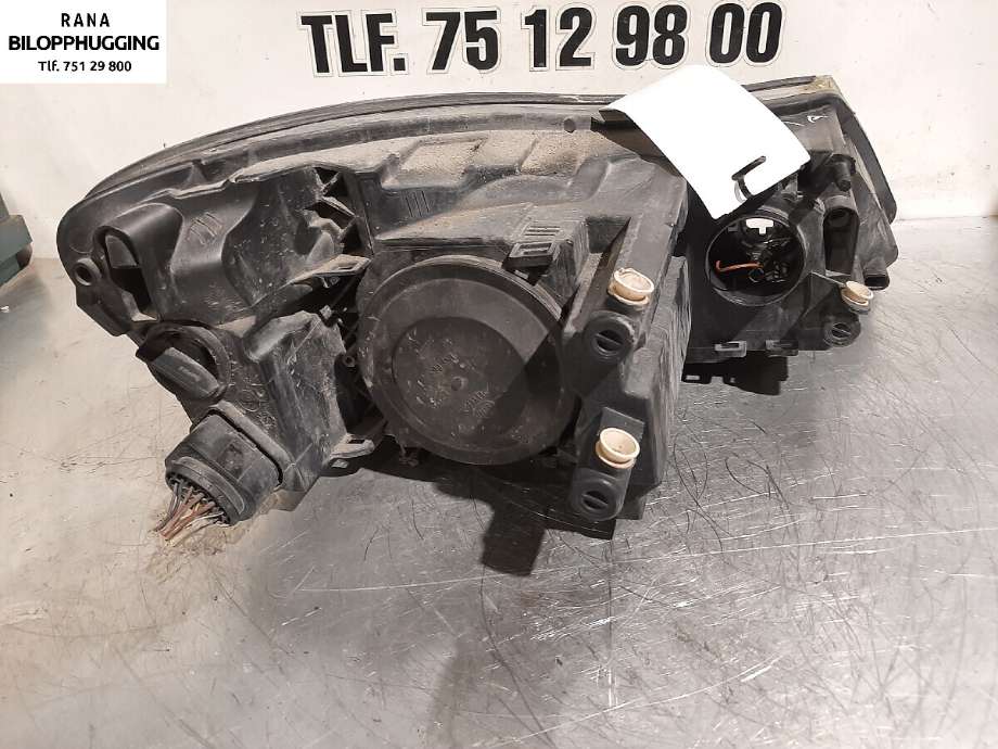 Frontlykt venstre halogen til Škoda Octavia 2009-2013 (Type II, Fase 2)  (SKODA|1Z1941017S|)