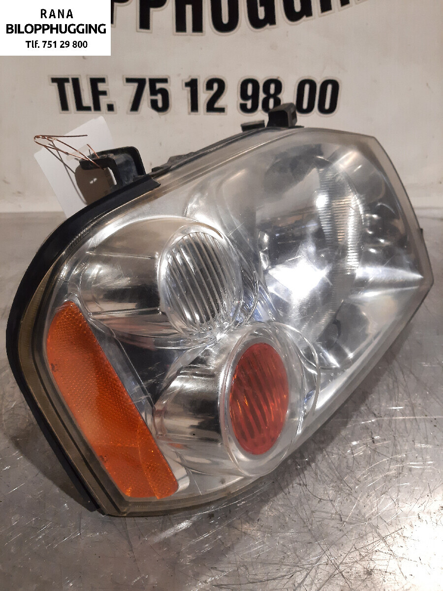 Frontlykt høyre halogen til Nissan King Cab 2002-2011 (Fase 2) (D22/NP300) (D22/NP300) (NISSAN|)