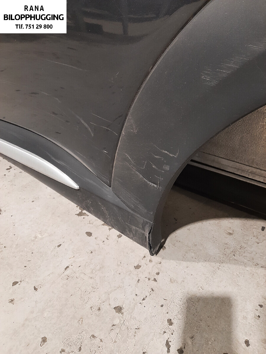 Dør venstre bak til Mazda CX-3 2015-2022  (MAZDA|DKY07302XB|)