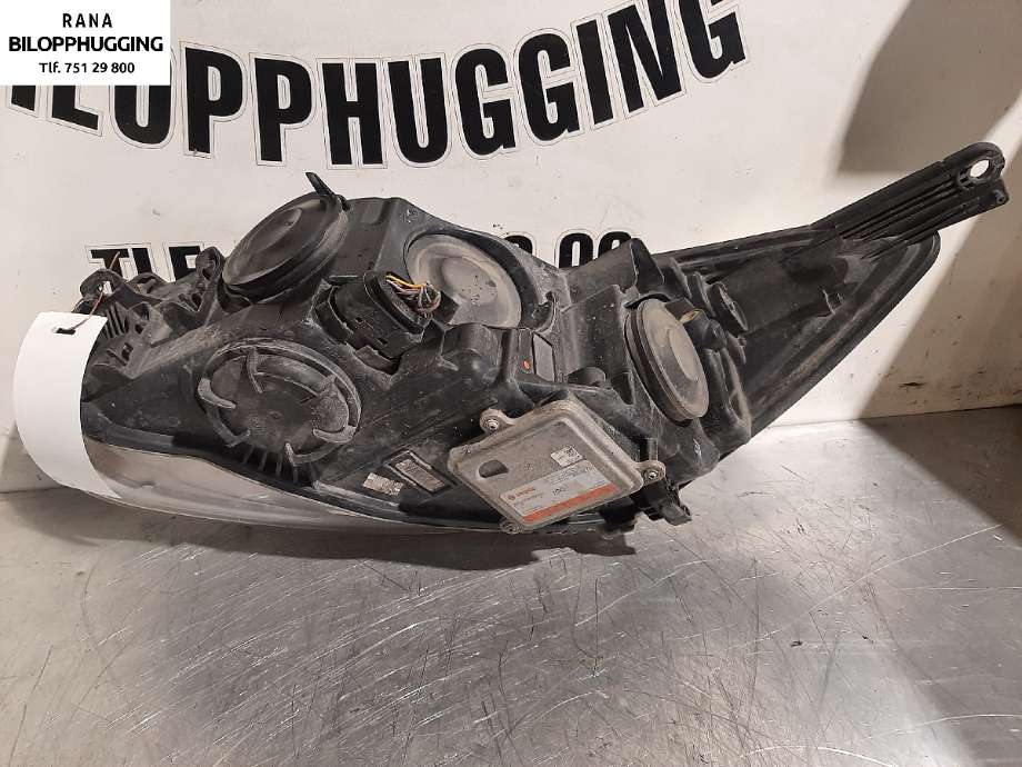 Frontlykt høyre halogen til Ford Focus 2011-2014 (Type III, Fase 1) (FORD||BM5113D154AG)