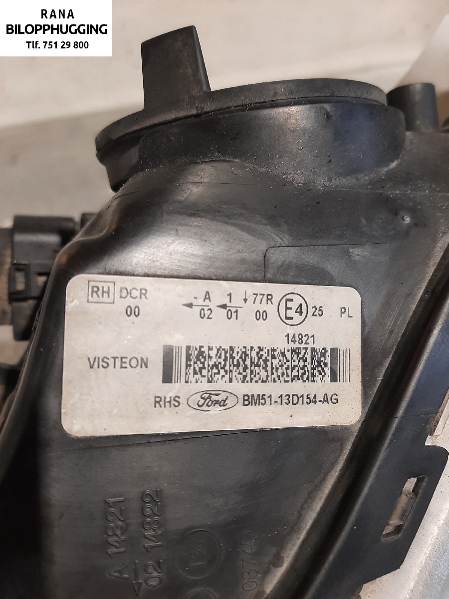 Frontlykt høyre halogen til Ford Focus 2011-2014 (Type III, Fase 1) (FORD||BM5113D154AG)