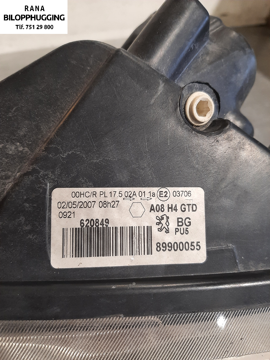 Frontlykt venstre halogen til Peugeot 1007 2004-->>  (PEUGEOT|89900055||690849)