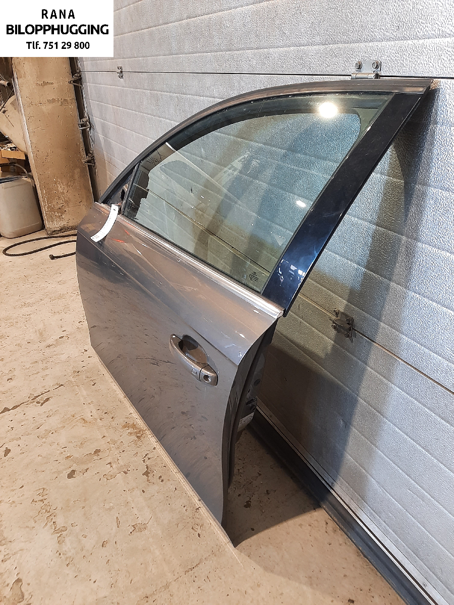 Dør venstre foran til Audi A4, Allroad 2009-2016 (Type I) (B8) (B8) (AUDI|8K0831051J|)