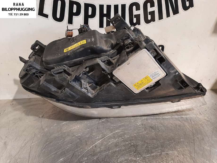 Frontlykt venstre xenon til Volvo V70 2007-2013 (Type III, Fase 1)  (VOLVO|31214416||31214347)