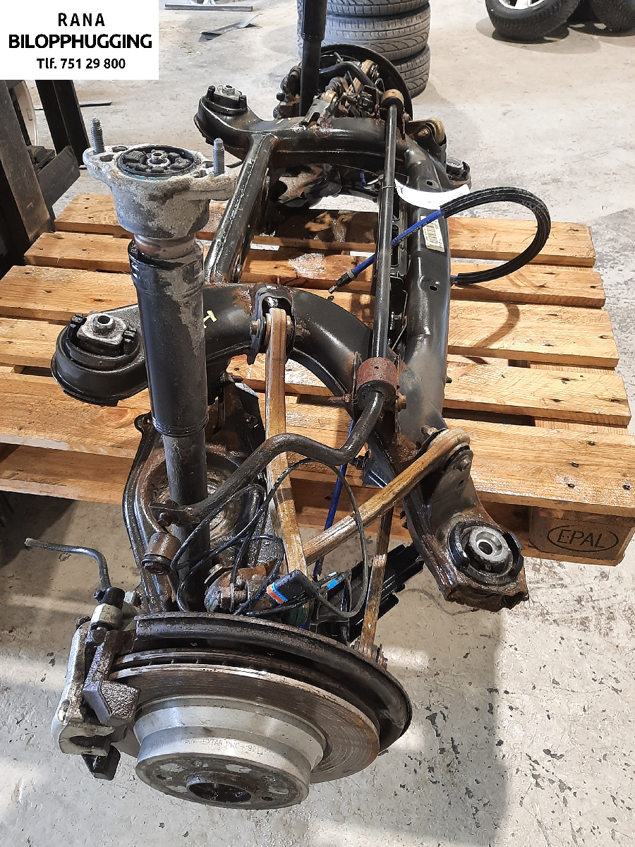 Travers bak til Mercedes GLK 2008-2015 (X204) (X204) (MERCEDES|A 204 610 06 16|)