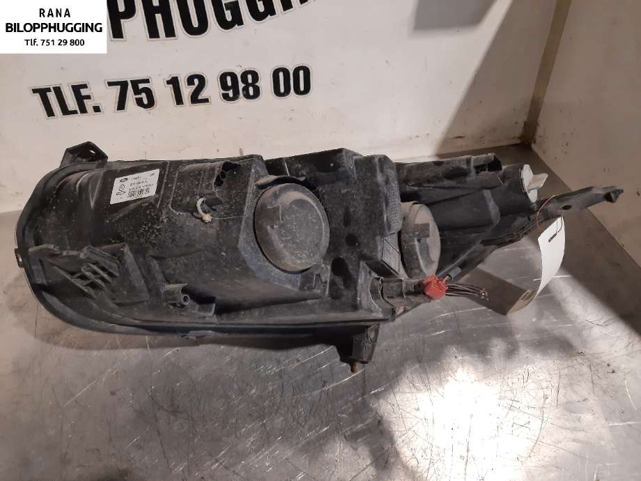 Frontlykt høyre halogen til Ford Transit Courier 2014-2018 (Type I, Fase 1)  (2269014|ET76-13W029-AM|)