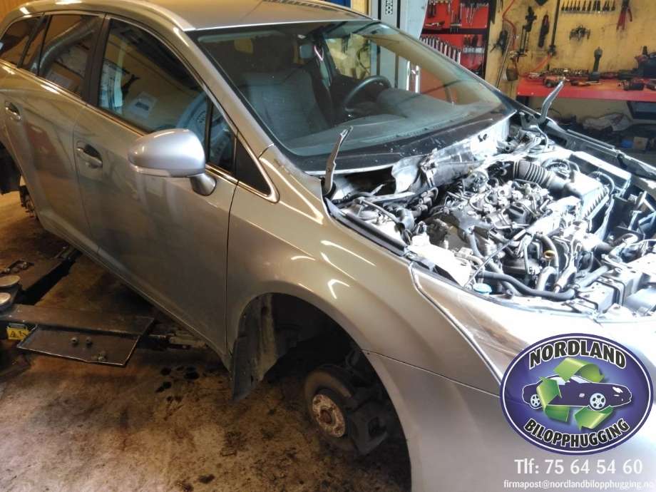 Toyota Avensis 2009-2015 (Type III, Fase 1) , Motorkode: 1AD-FTV, Girkassekode: