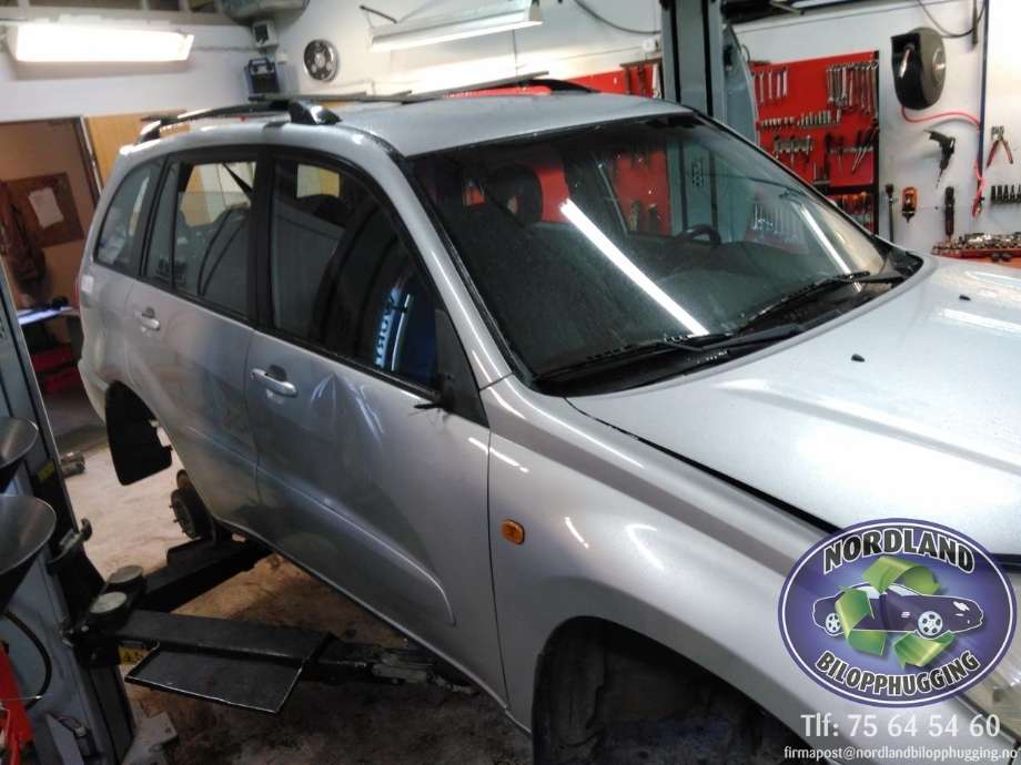 Toyota RAV4 2000-2006 (Type II) , Motorkode: 1AZ-FE, Girkassekode: