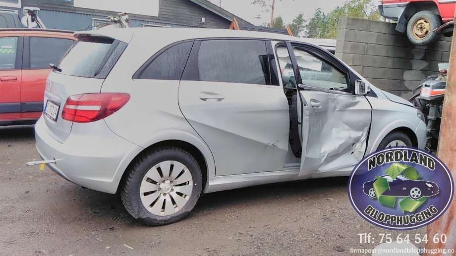 Mercedes B-Klasse 2011-2018 (W246) (W246), Motorkode: EM0004, Girkassekode: 