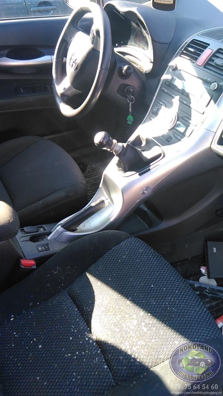 Toyota Auris 2010-2012 (Type I, Fase 2) , Motorkode: 1ND-TV, Girkassekode: 