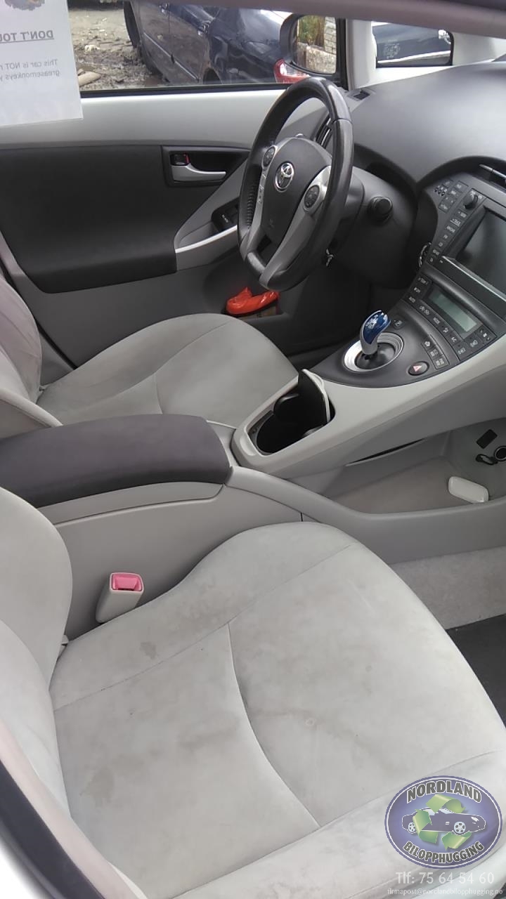 Toyota Prius 2009-2016 (Type III) (COMBI) (COMBI), Motorkode: 2ZR-FXE, Girkassekode: 