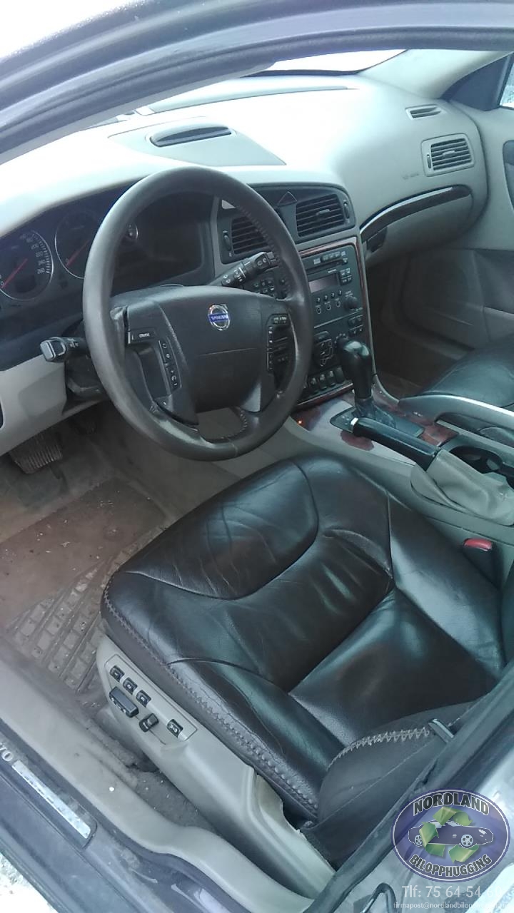 Volvo XC70 2005-2007 (Type I, Fase 2) delebil , Motorkode: D5244T, Girkassekode: 