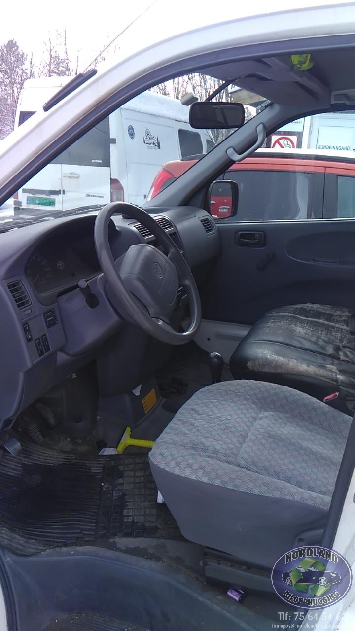 Toyota Hiace 2001-2006 (Fase 2) delebil , Motorkode: 2KD-FTV, Girkassekode: 